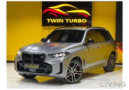BMW X5 M60i  2025
